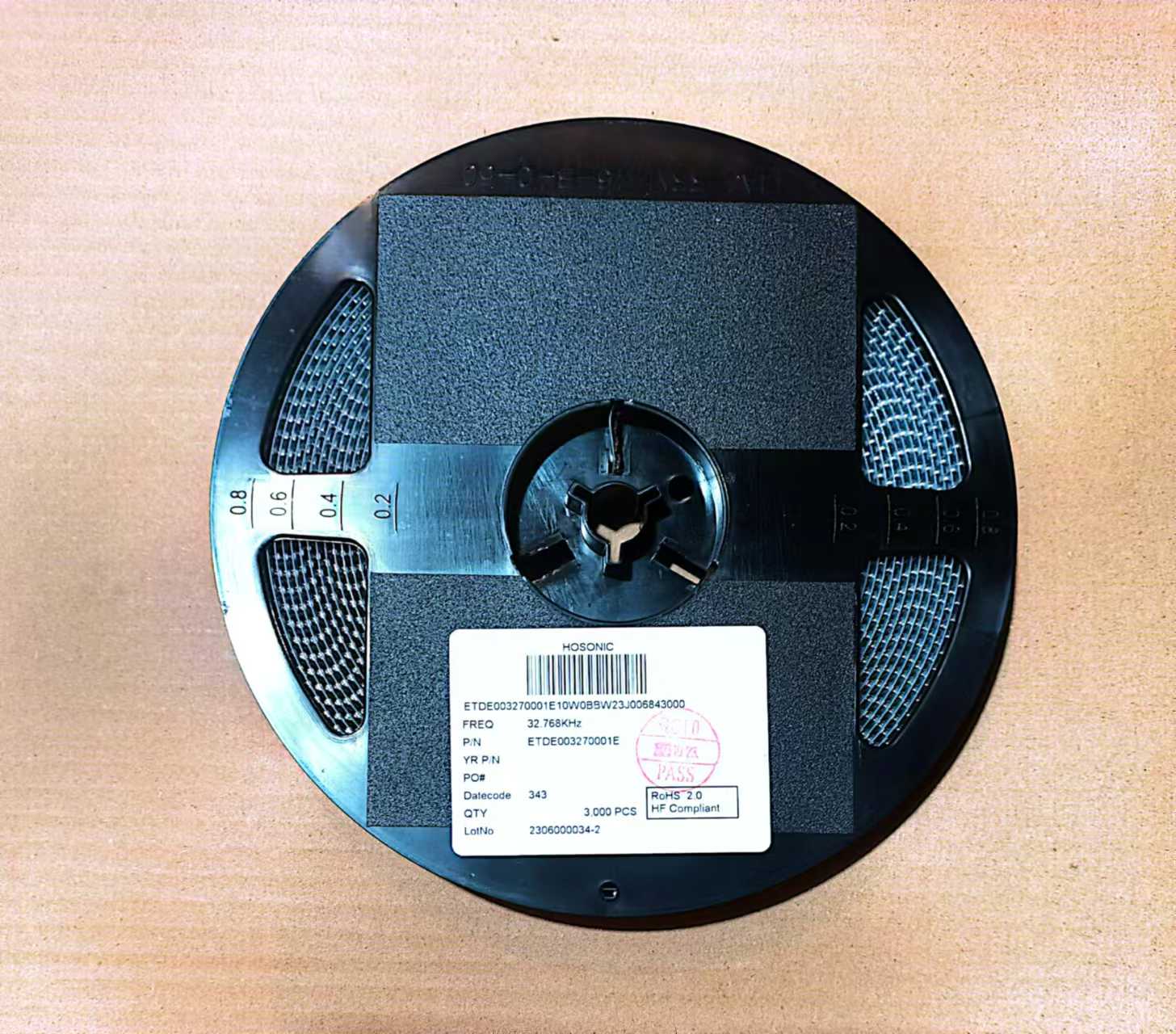 鸿星晶振MC146 32.768KHz 12.5PF 20PPPM +40+85